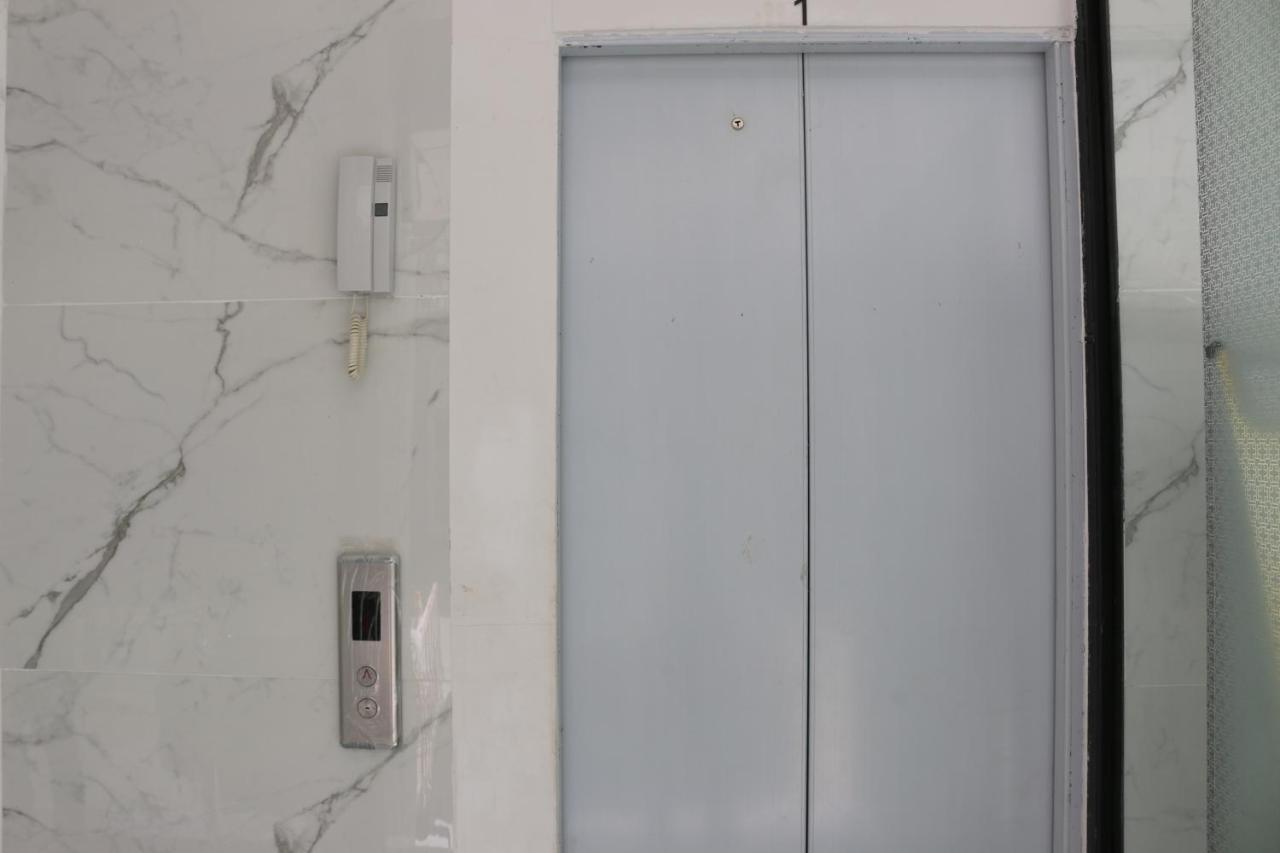 Aparthotel Nato House Ekkamai Bangkok Esterno foto