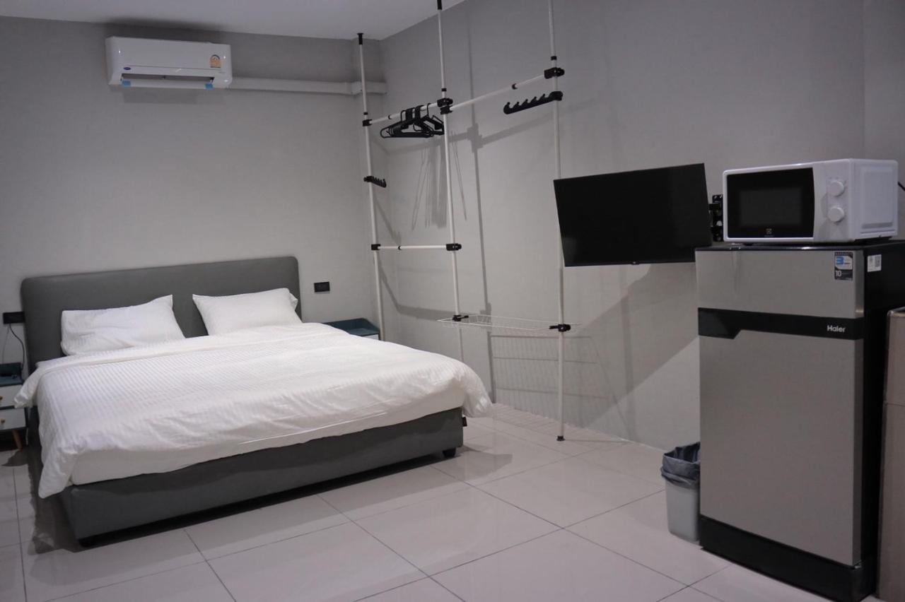 Aparthotel Nato House Ekkamai Bangkok Esterno foto